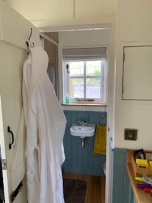Romantic Shepherds Hut With Stunning Sunsets Hollingbourne Zewnętrze zdjęcie